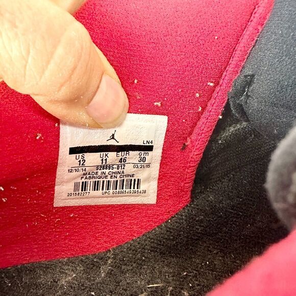 Nike Air Jordan 11 Retro Low 'Bred' Sneakers Size 12 Black Red 528895-012 - Picture 8 of 8